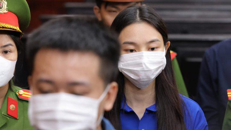 Thùy Tiên tại tòa