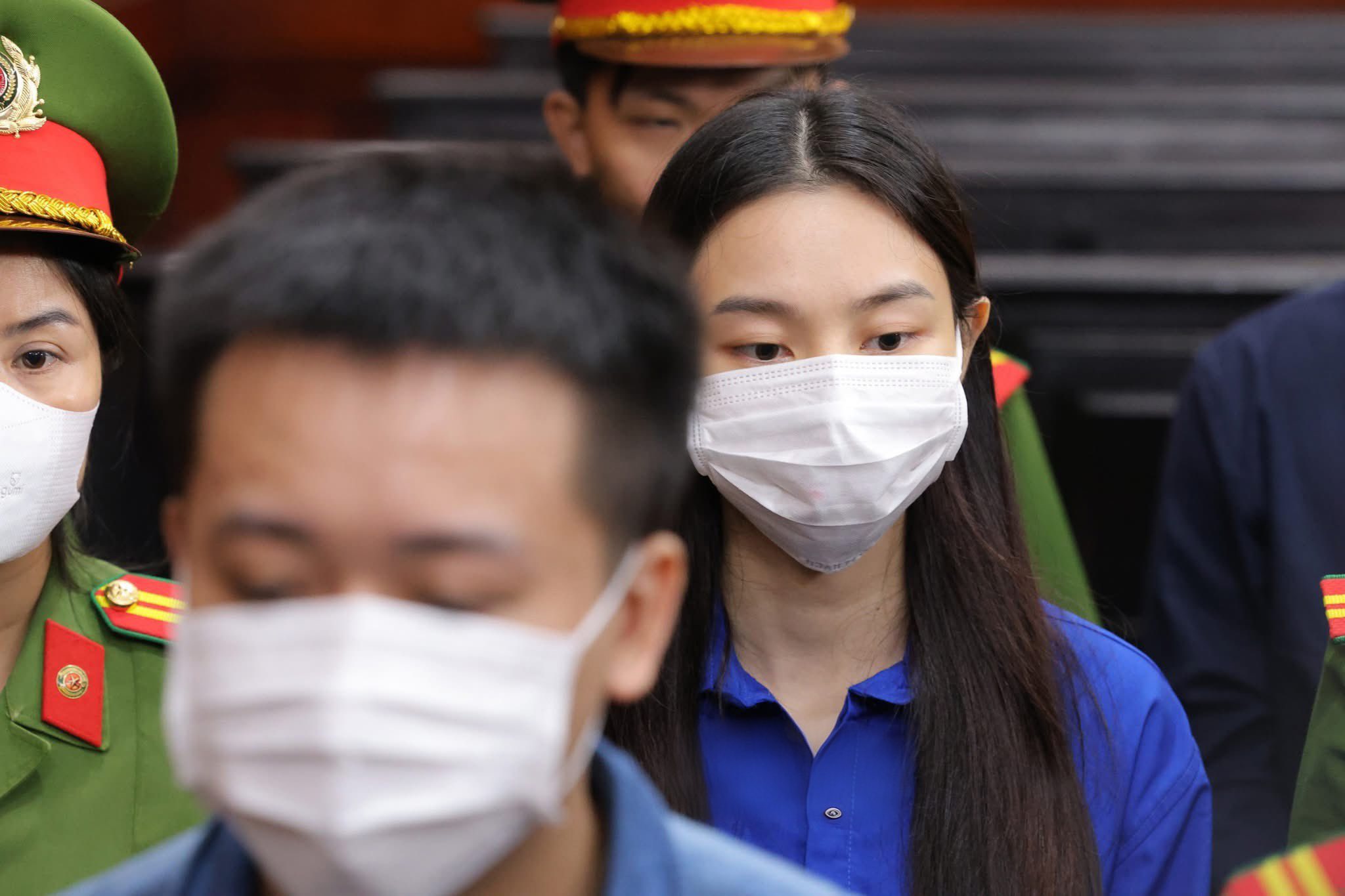 Thùy Tiên tại tòa