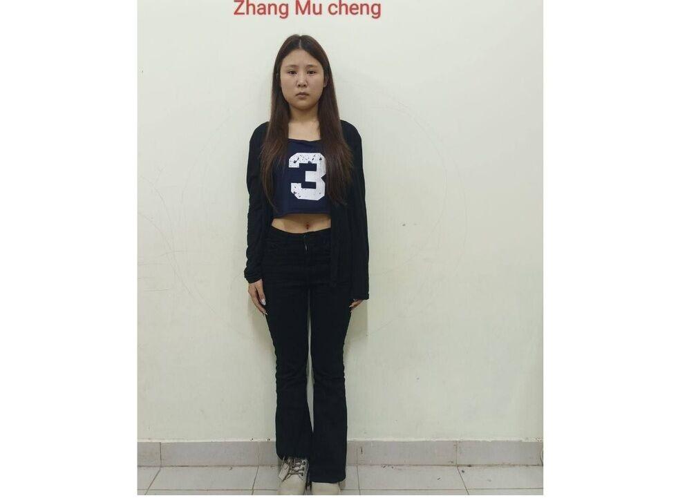 Nữ hot girl Trung Quốc “Chị Cam” tên thật là Zhāng Mù chéng