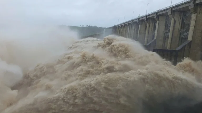 Thủy điện Sông Ba Hạ xả lũ lịch sử hôm 19/11