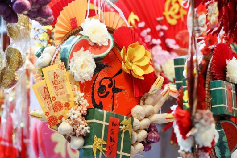 Hà Nội ‘đột ngột chi tiền lớn’: Tặng 1 triệu đồng cho dân Thủ đô ăn Tết Bính Ngọ, ai được nhận?