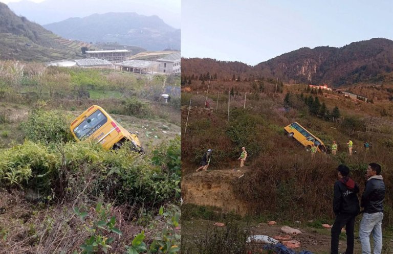 Xe khách chở 21 người ᴍấᴛ ᴘʜᴀɴʜ, ʟᴀᴏ xᴜốɴɢ sườn đồi ở Sa Pa